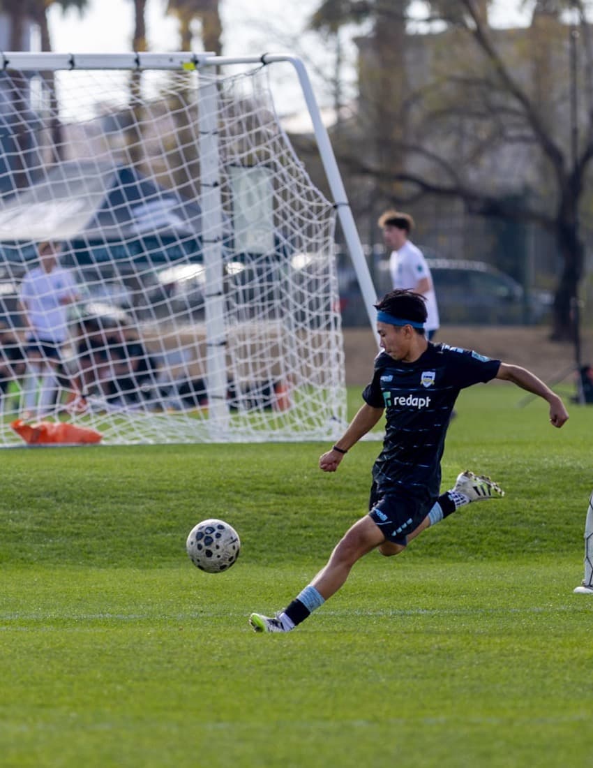 Nathan Leong in action for Seattle United